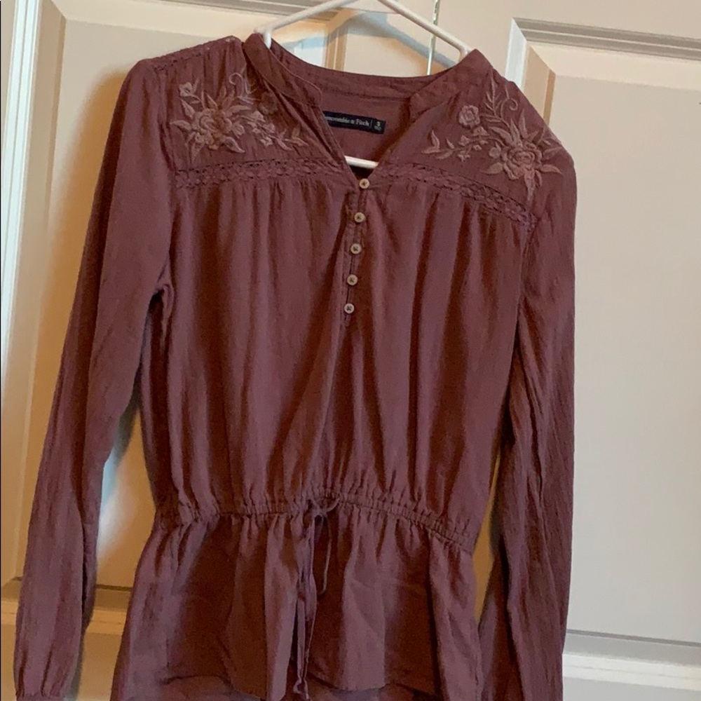 a&f peasant top. Brand new.